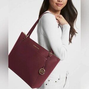 Michael Kors Jet Set Top Zip Tote - Burgundy EUC